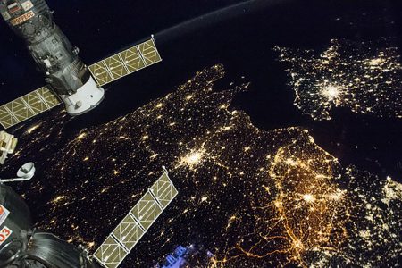 downlinking-streaming-video-by-satellite